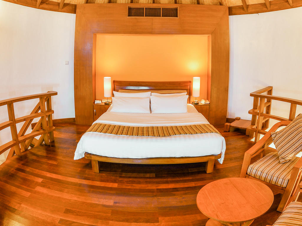 Туры на Мальдивы Bandos Island Resort 4
